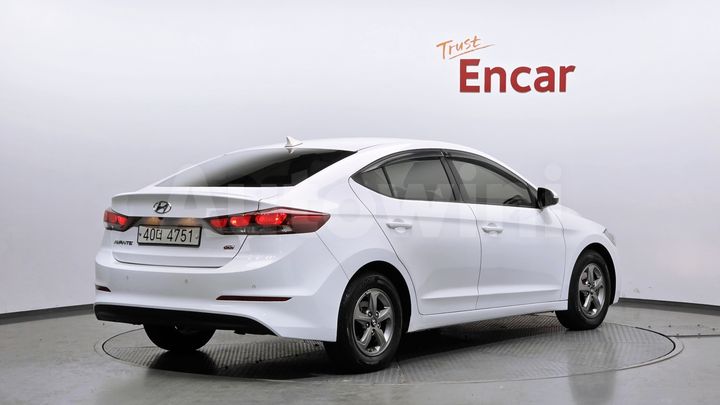 Hyundai Avante 2017 — 2