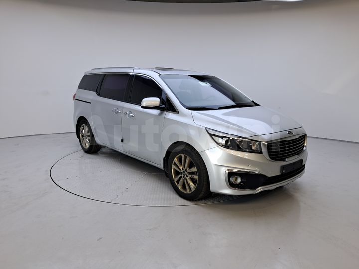 Kia Carnival 2015 — 3