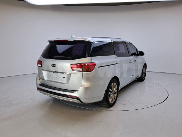 Kia Carnival 2015 — 4