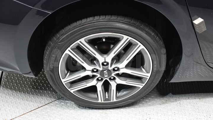 Kia K3 2020 — 5