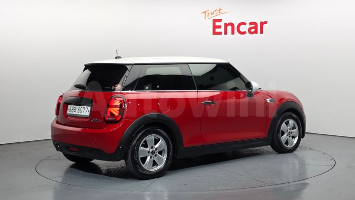 Mini Cooper 2015 — 2