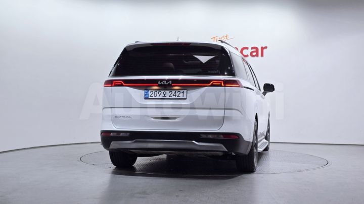 Kia Carnival 2022 — 4