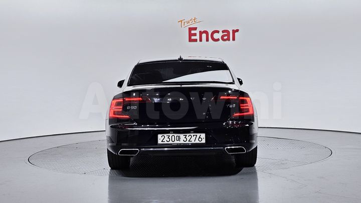 Volvo S90 2019 — 4