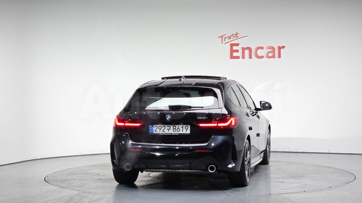 BMW 1 Series 2021 — 3