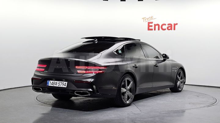 Genesis G80 2025 — 2