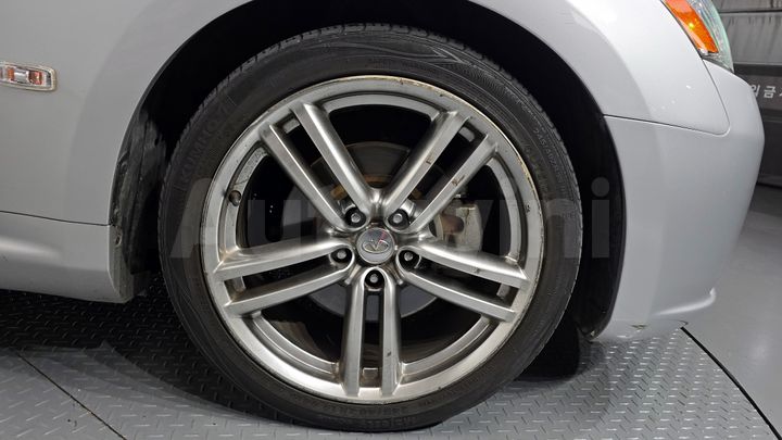 Infiniti M
