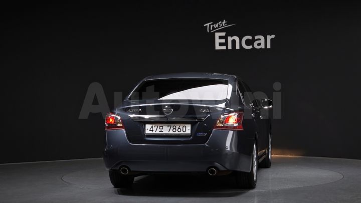 Nissan Altima 2013 — 4