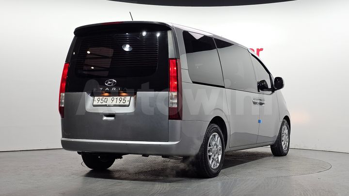 Hyundai Staria 2022 — 2