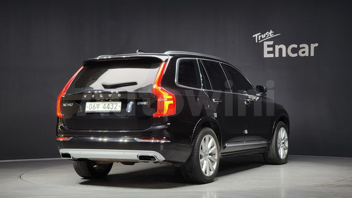 Volvo XC90 2018 — 2