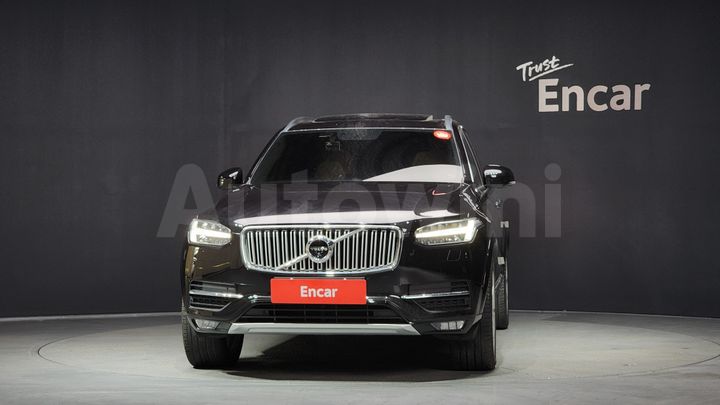 Volvo XC90 2018 — 3