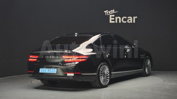 Genesis G80 2022 — 2
