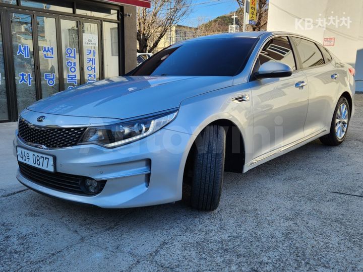Kia K5 2016 — 2