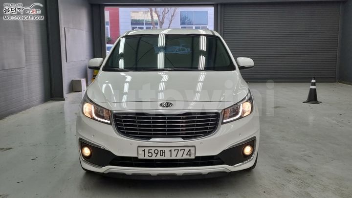 Kia Carnival 2016 — 3