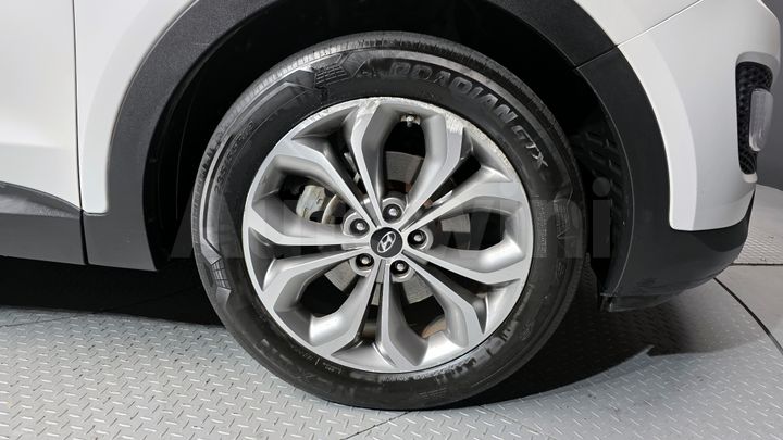 Hyundai SantaFe 2015 — 5
