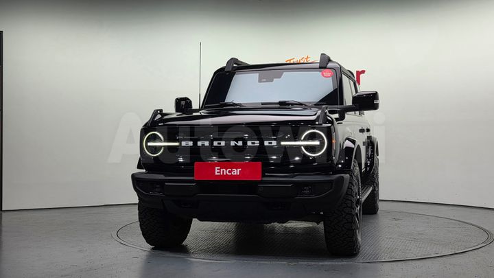 Ford Bronco 2022 — 3