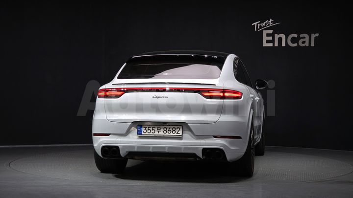 Porsche Cayenne 2022 — 4