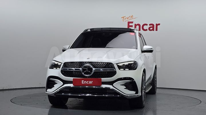 Mercedes Benz GLE Class 2024 — 3