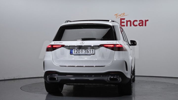 Mercedes Benz GLE Class 2024 — 4