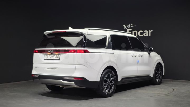 Kia Carnival 2023 — 2