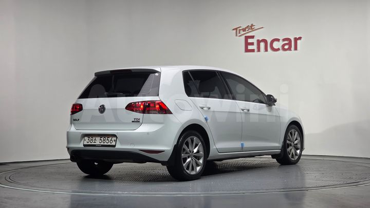 Volkswagen Golf 2013 — 2