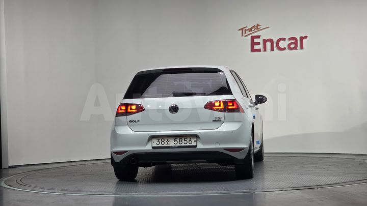 Volkswagen Golf 2013 — 4