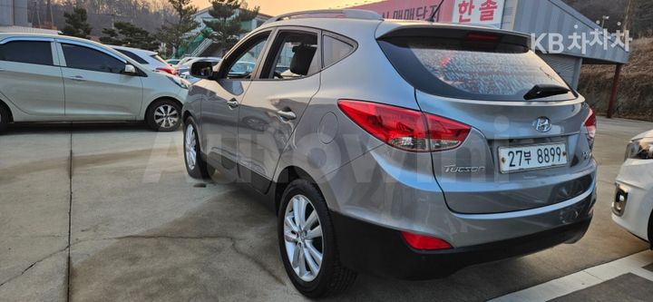 Hyundai Tucson 2010 — 5