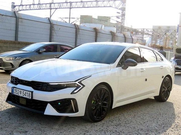 Kia K5 2024 — 2