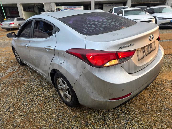 Hyundai Avante 2014 — 4