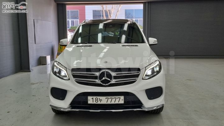 Mercedes Benz GLE Class 2016 — 3