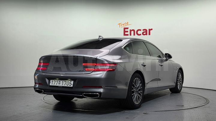 Genesis G80 2022 — 2