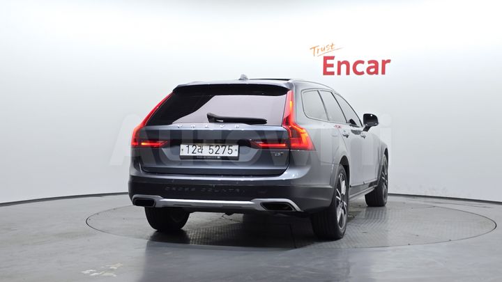 Volvo V90 2019 — 4
