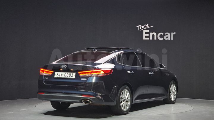 Kia K5 2016 — 2