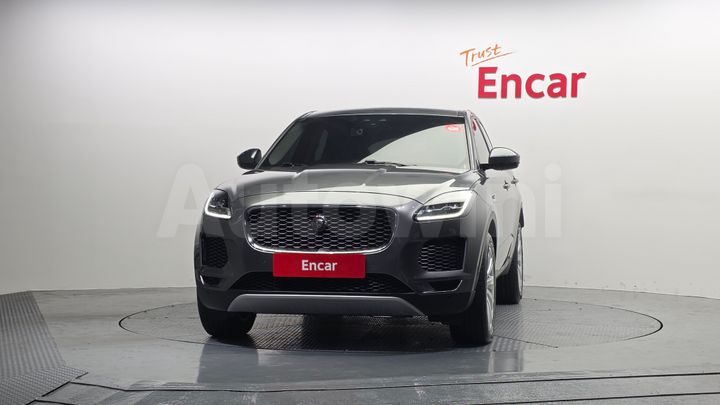 Jaguar E PACE 2018 — 3