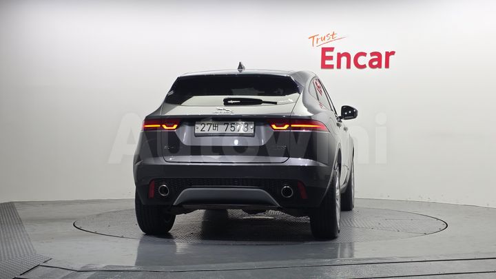 Jaguar E PACE 2018 — 4