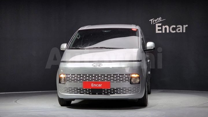 Hyundai Staria 2023 — 3