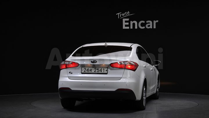 Kia K3 2015 — 4