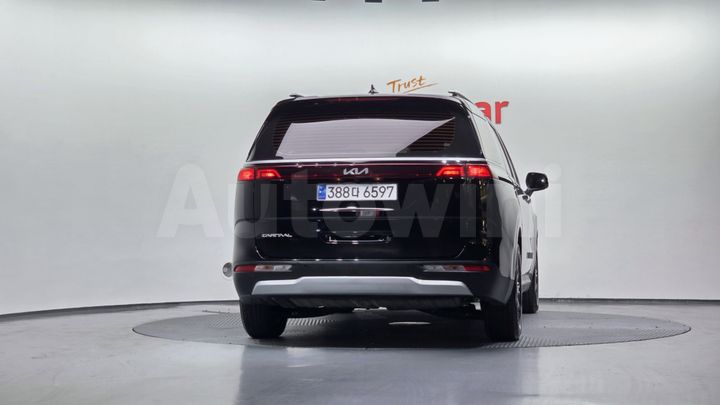 Kia Carnival 2023 — 4