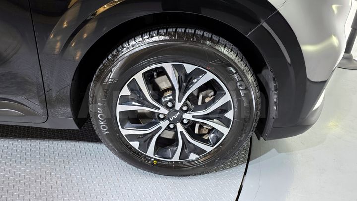 Kia Carnival 2023 — 5