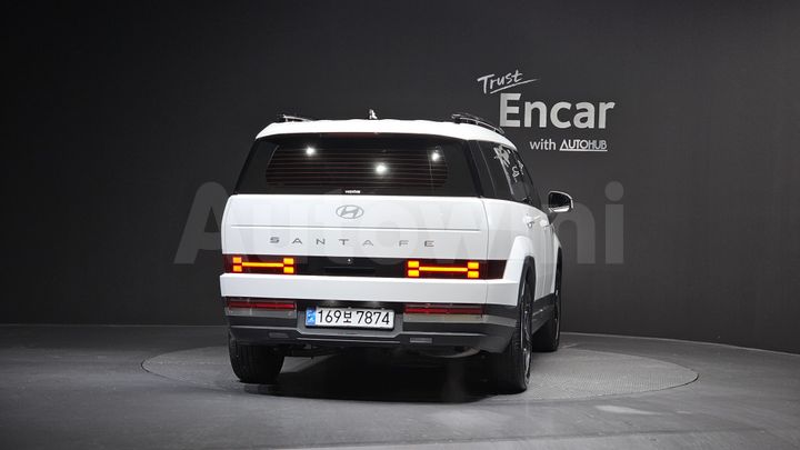 Hyundai SantaFe 2025 — 4