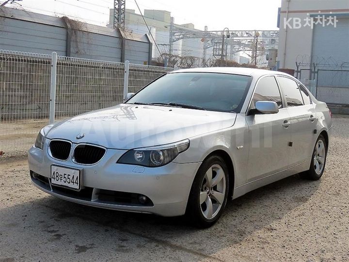 BMW 5 Series 2004 — 2