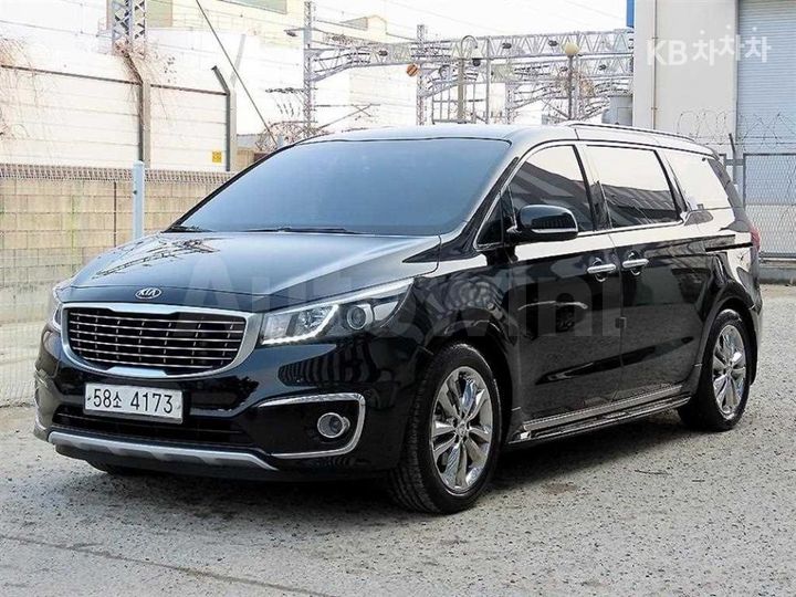 Kia Carnival 2018 — 2