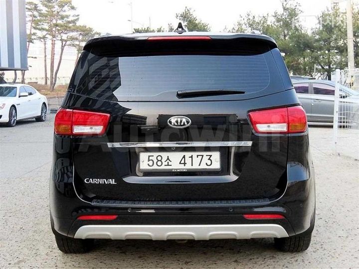 Kia Carnival 2018 — 4