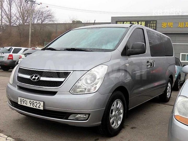 Hyundai Starex 2011 — 2