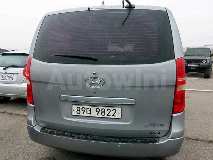 Hyundai Starex 2011 — 4