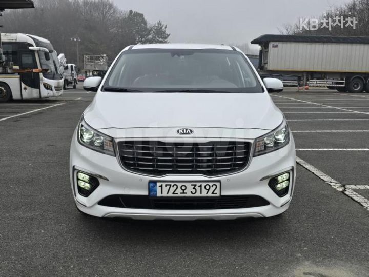 Kia Carnival 2020 KNAMB81ABLS645239 — 2