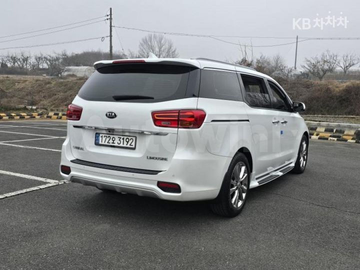 Kia Carnival 2020 KNAMB81ABLS645239 — 5