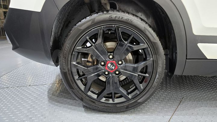 Kia Seltos 2020 — 5