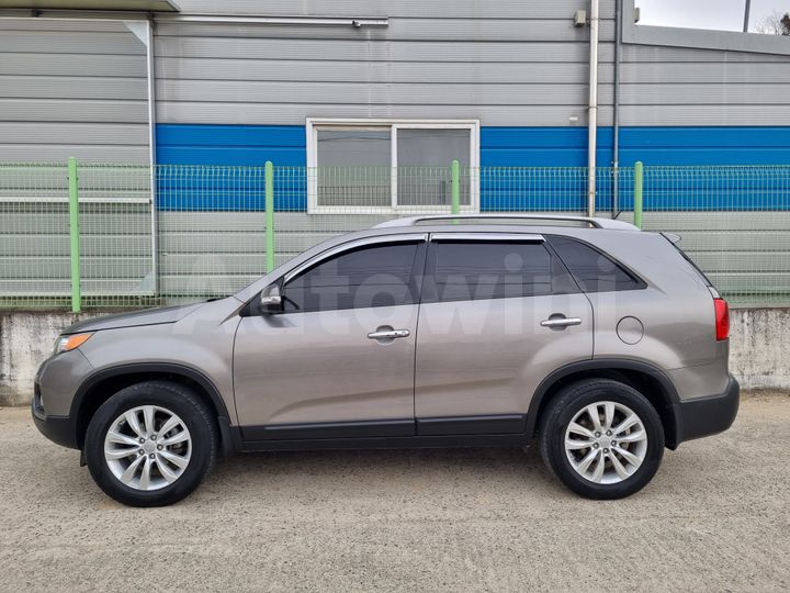 Kia Sorento 2010 — 4