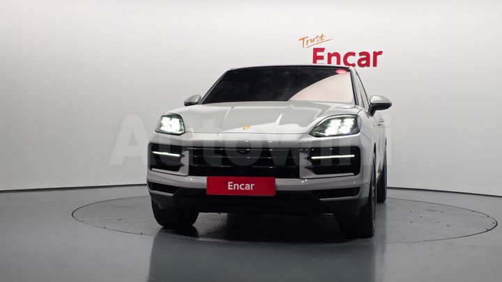 Porsche Cayenne 2024 — 3