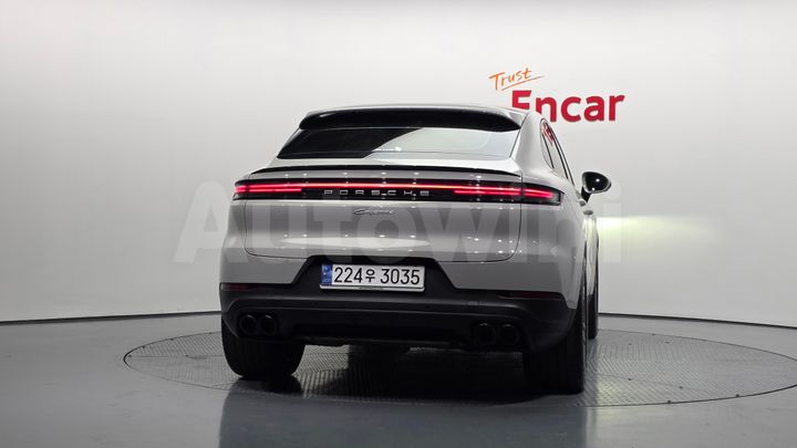 Porsche Cayenne 2024 — 4